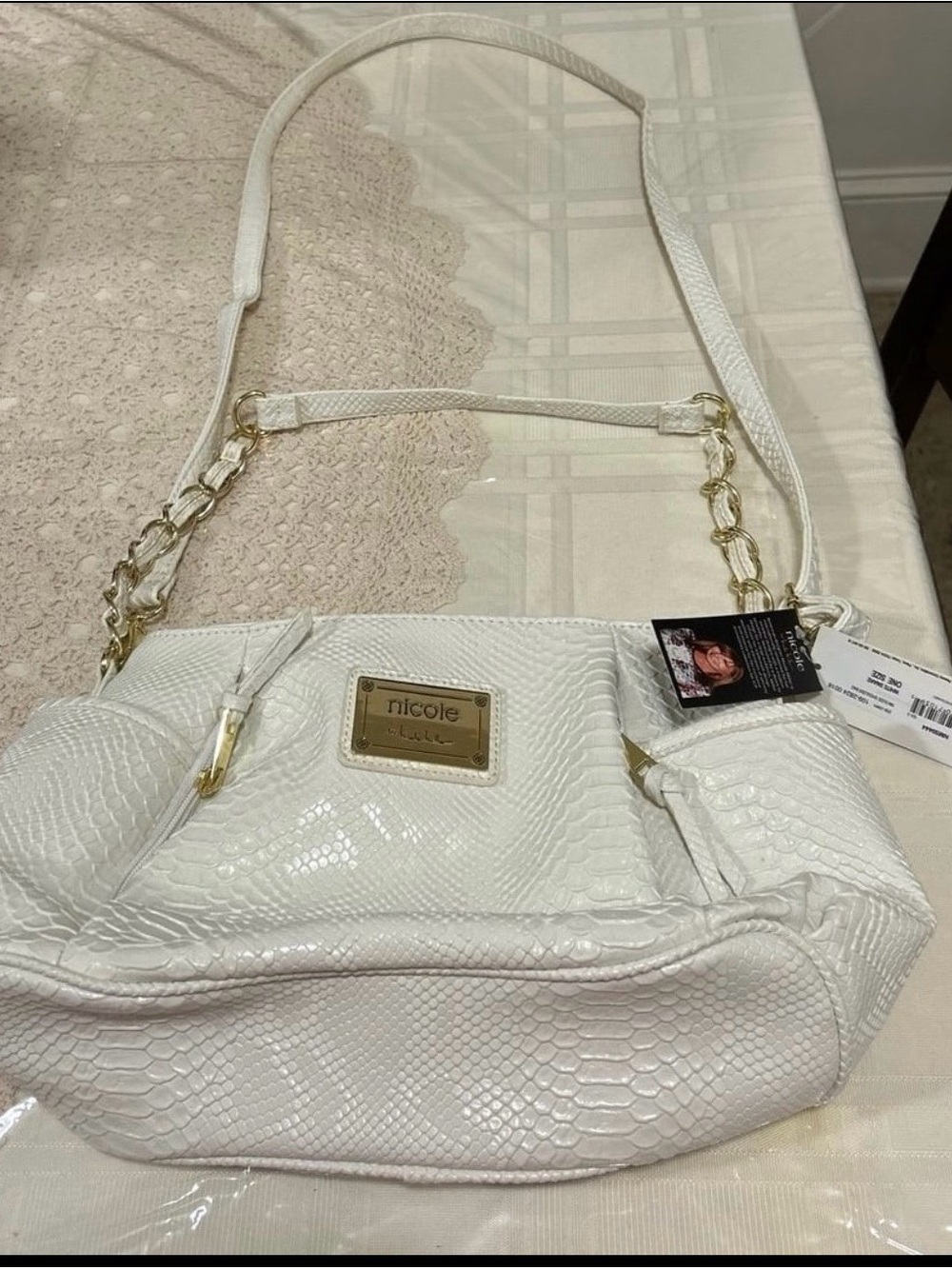 Nicole white Textured Shoulder Bag with Gold Chain Accents